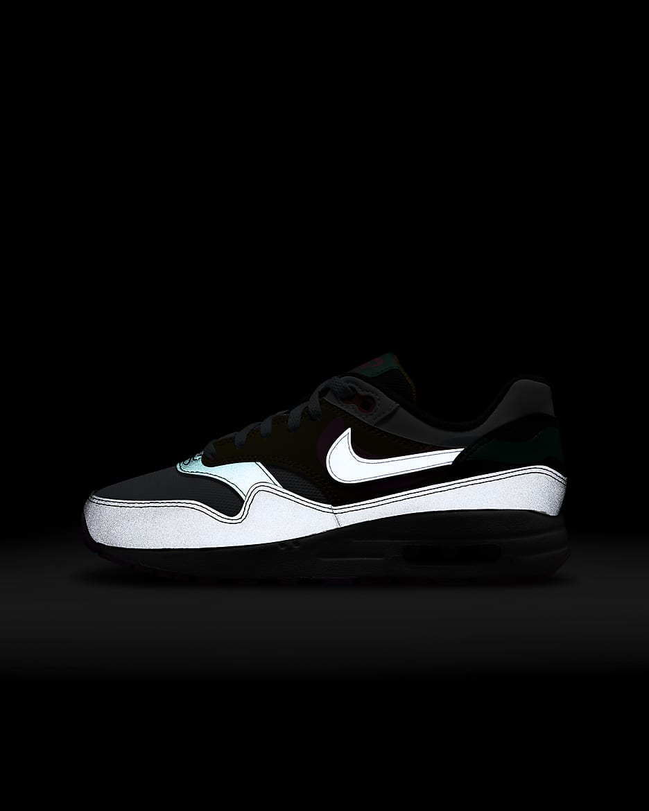 NIKE 1 SE